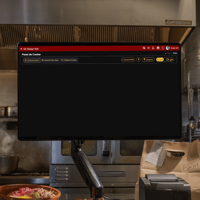 Comandas digitales llegando a pantalla de cocina KDS
